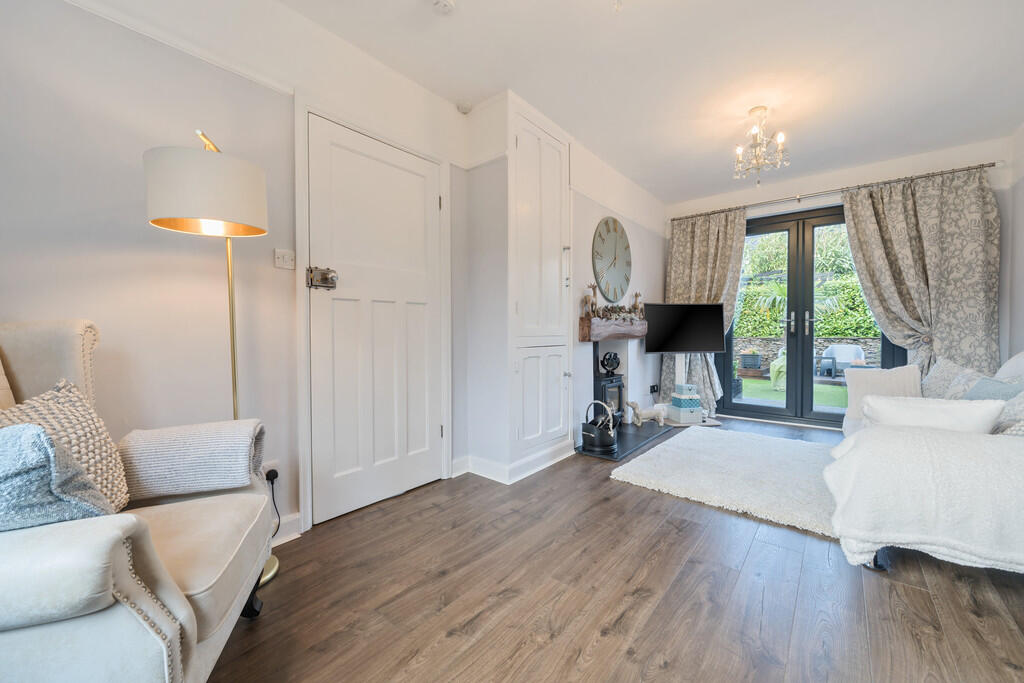 Living/Dining Roo...