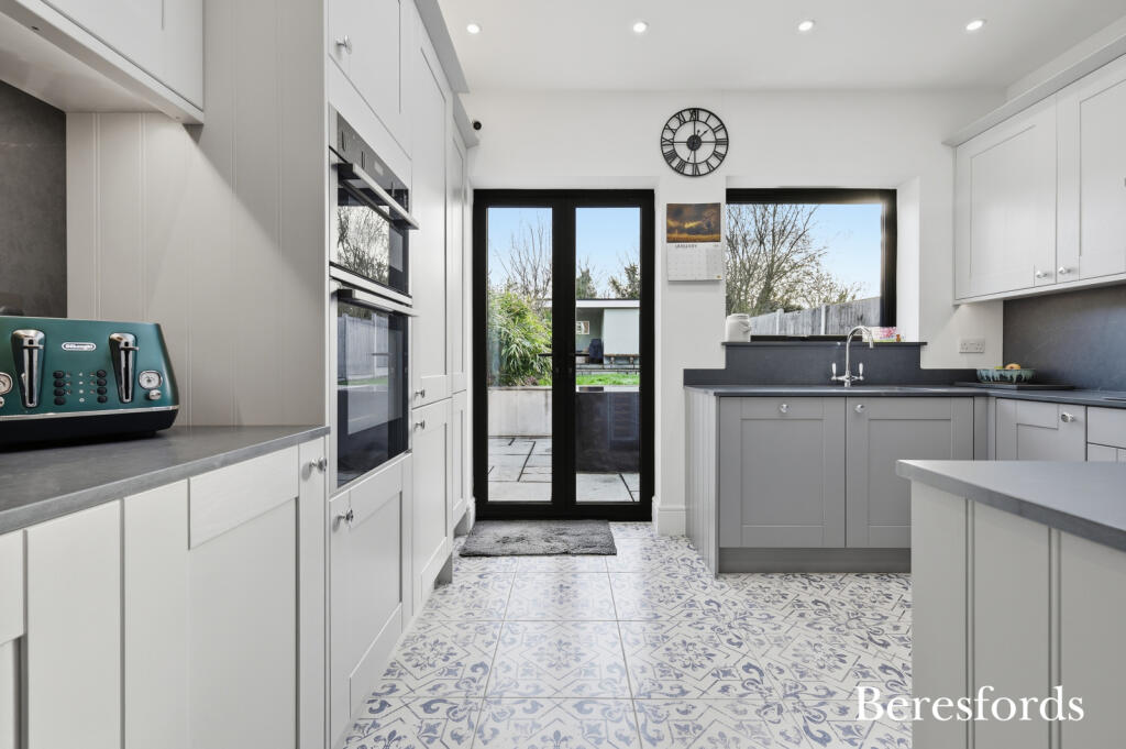 Carlton Road, Gidea Park, RM2