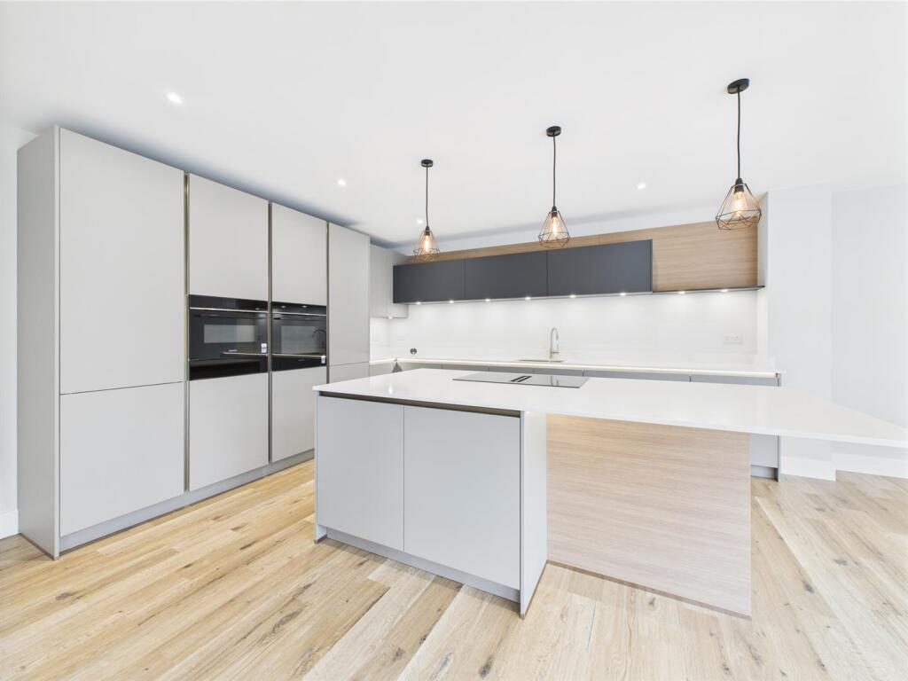 Living/Dining Kitchen