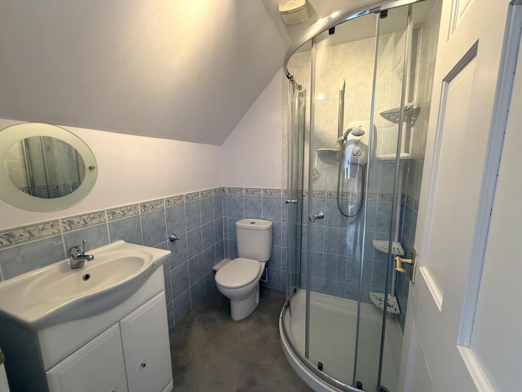 Principal Bedroom En Suite
