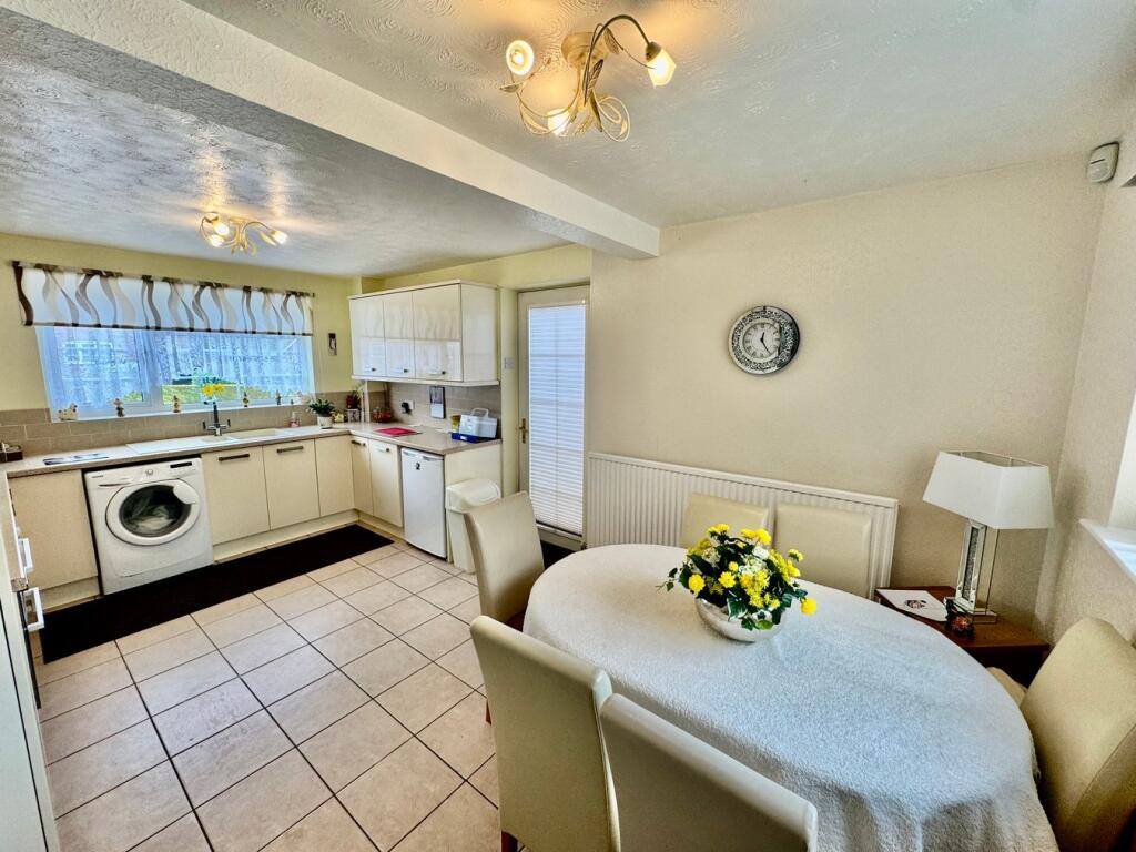 Kitchen / Diner
