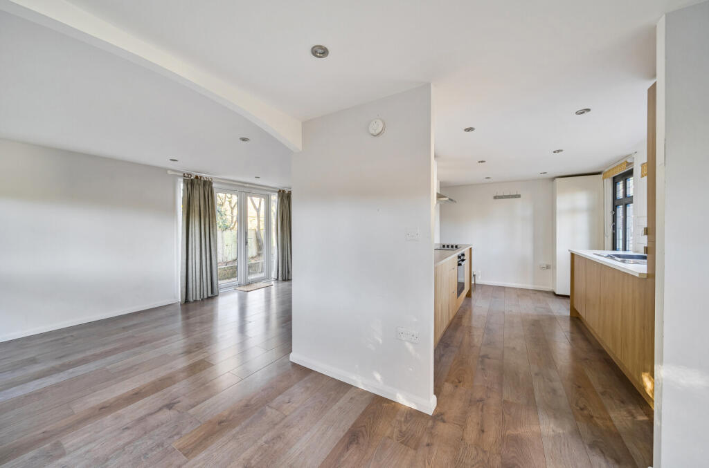 1382544-16-69304f...