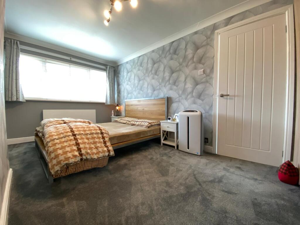 18. Master bedroom