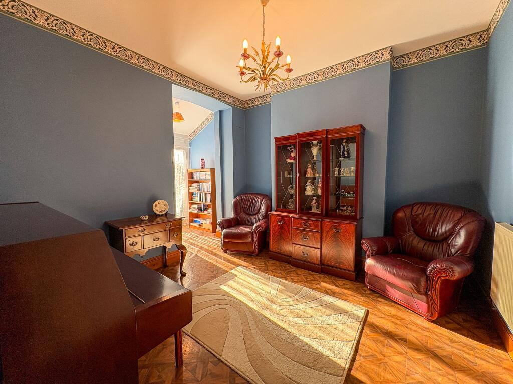  Middle Reception Room