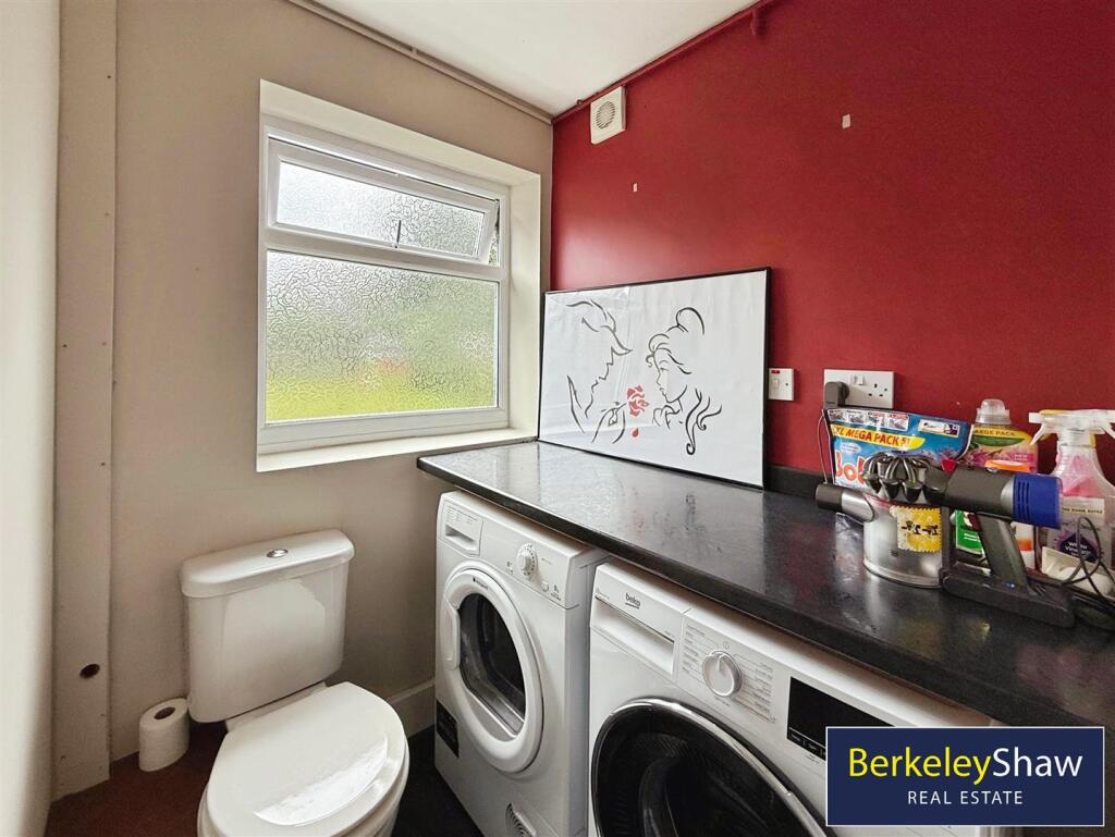 079e8e8e--4C8D-A6BB-B4AEDDE424C7-41112-000005E2469