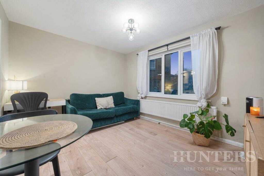 Flat 1, Elliot Court N15 4UD-6.jpg