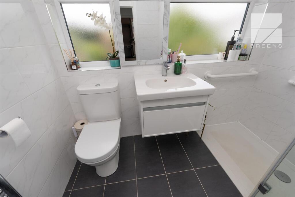 11 Dale View Gardens_0033.jpg