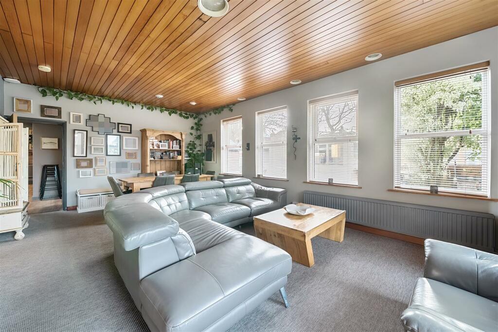 Owners Sitting Room