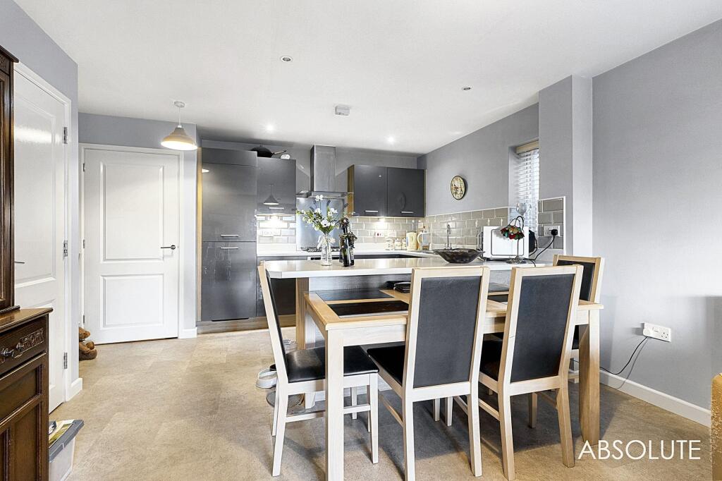 Kitchen/dining area