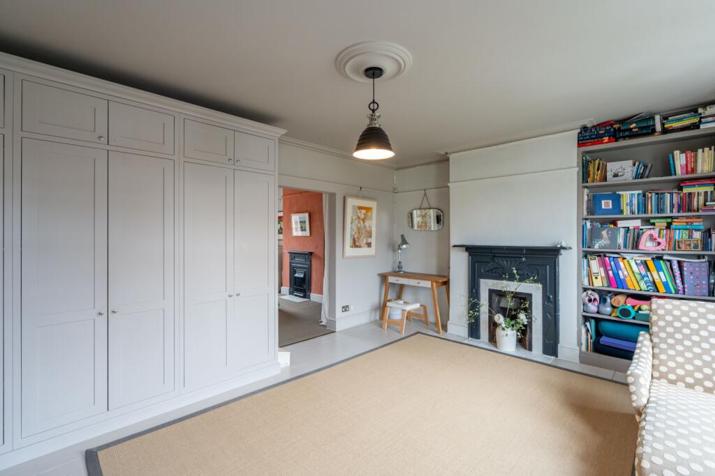 24 Lonsdale Road-04746