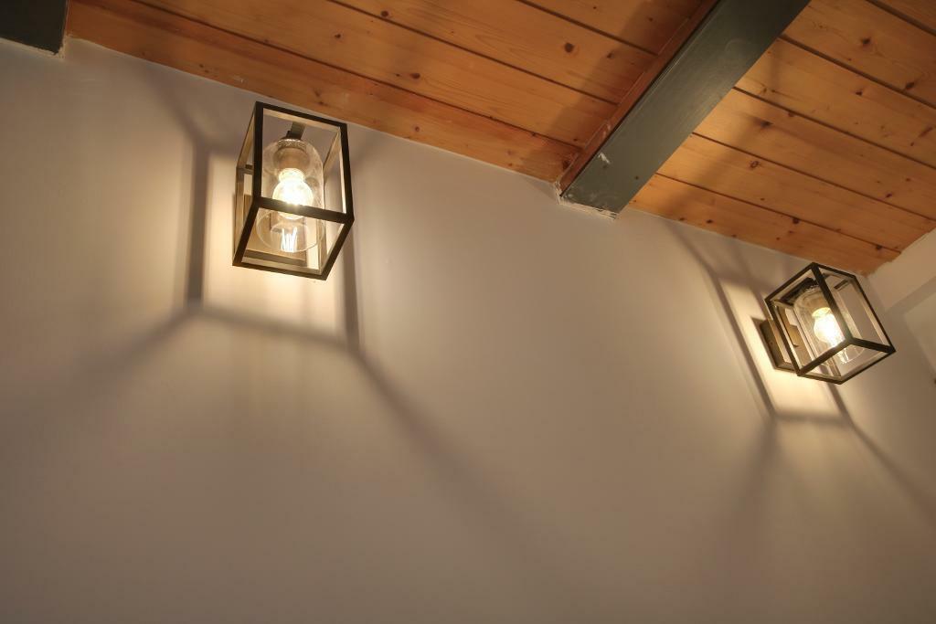 Feature Lighting