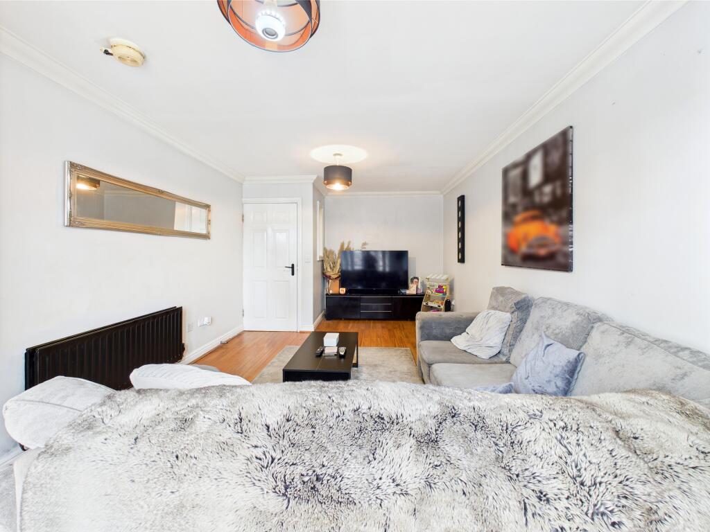 CAM05192G0-PR0062-STILL012