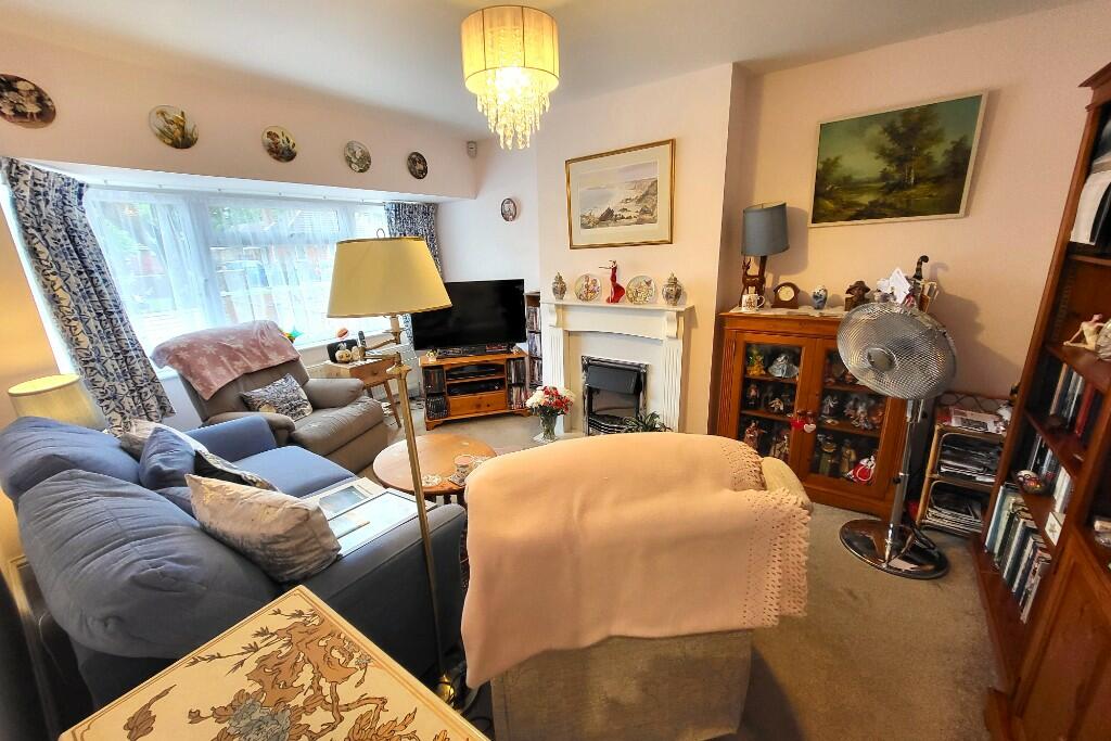 c. 15' Sitting Room 