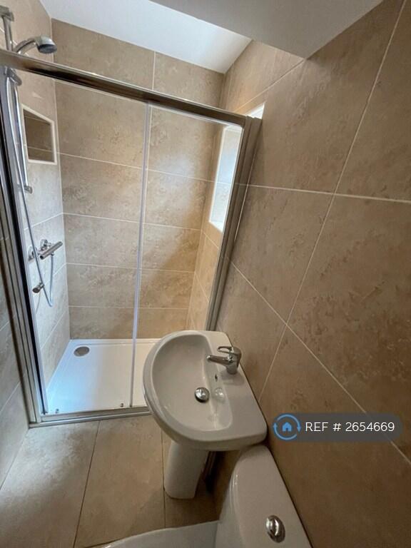 Ground Floor Shower/Wc