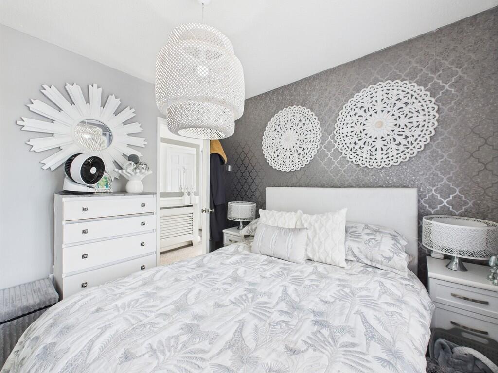 CAM03974G0-PR0191...