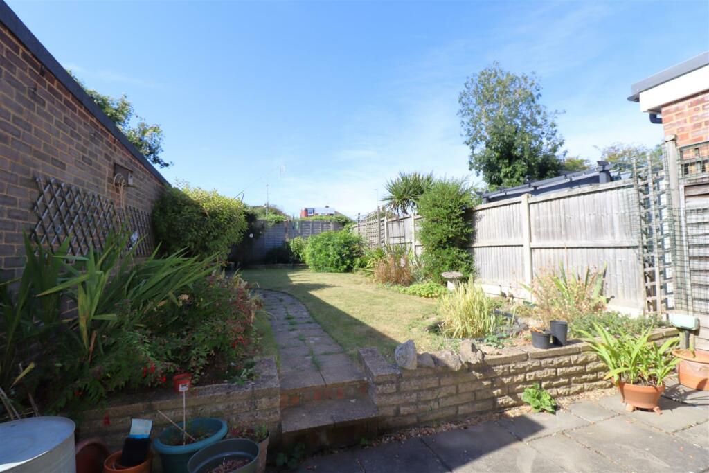 GARDEN 2.JPG