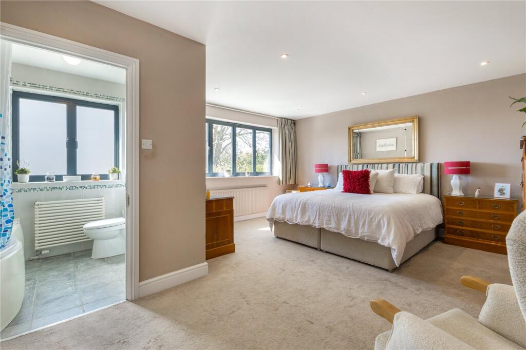 Main Bedroom