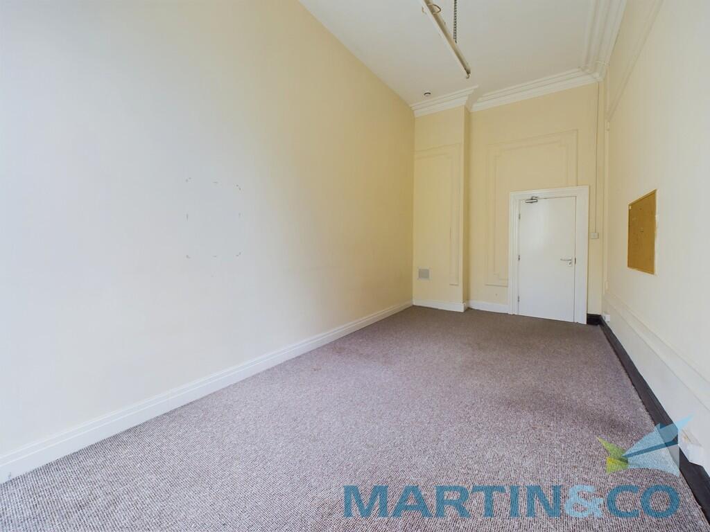 CAM01870G0-PR0155...