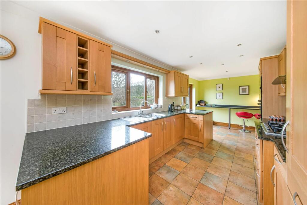 OPENPLAN LIVING DINING KITCHEN