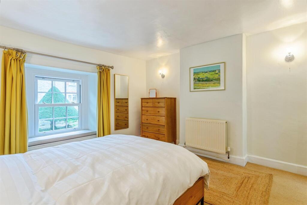 Bedroom One.jpg