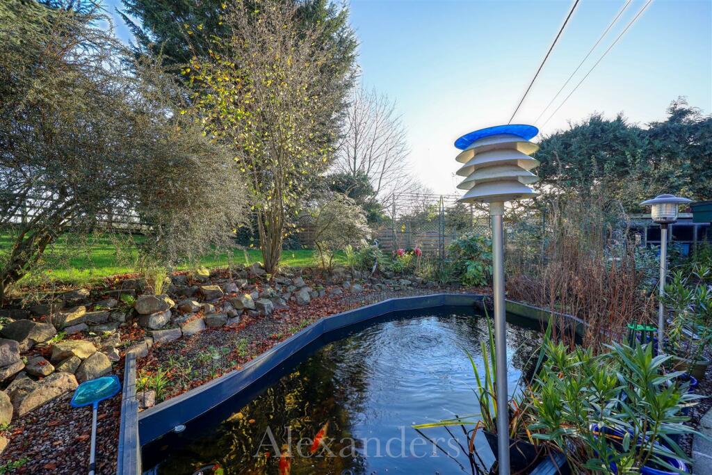 14 Highfield End-18.jpg