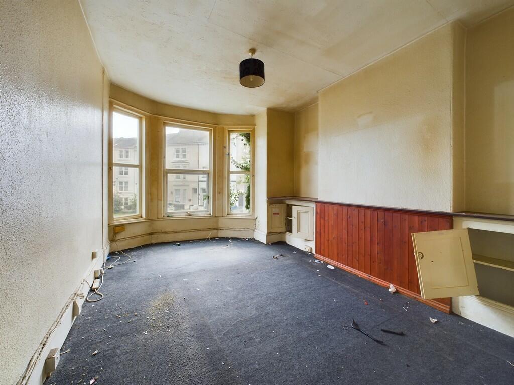 CAM02089G0-PR0333...