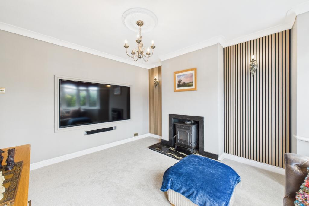 CAM03162G0-PR0321-STILL013