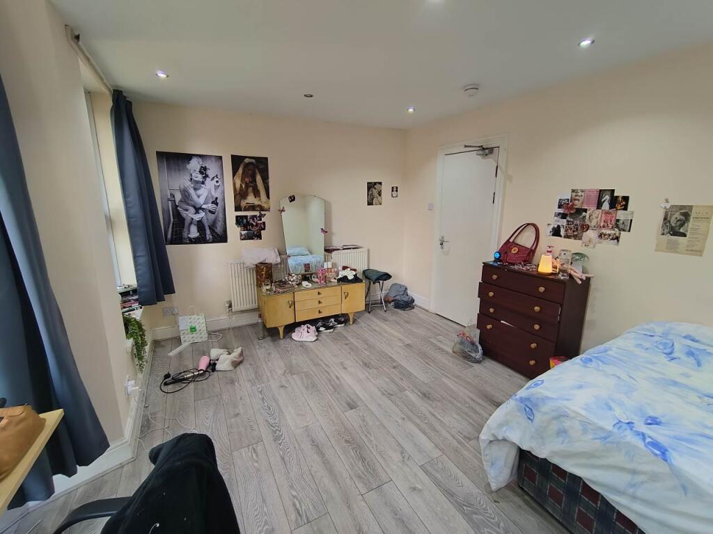 First floor front be