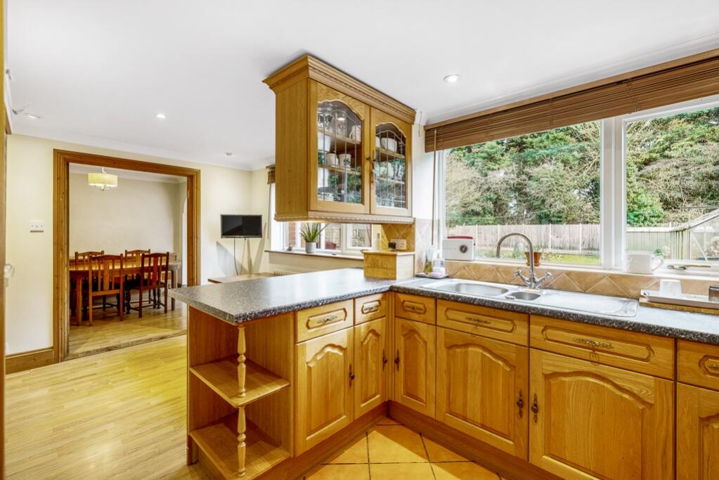 17 Dam Gate (Holbeach)-19