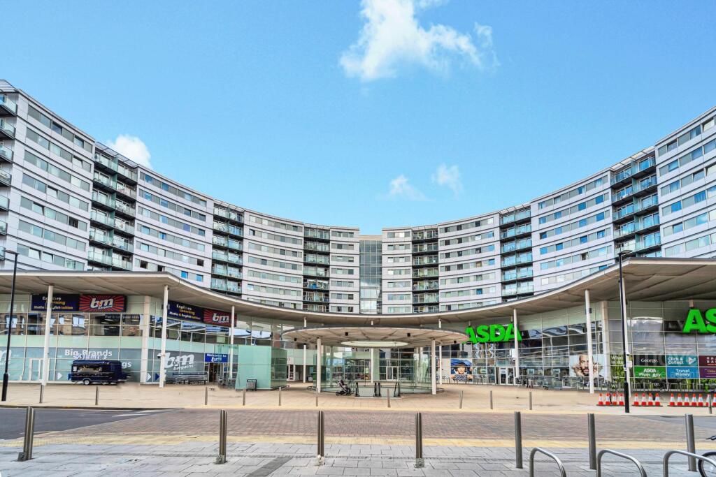 Prince Regent Road, Hounslow, TW3