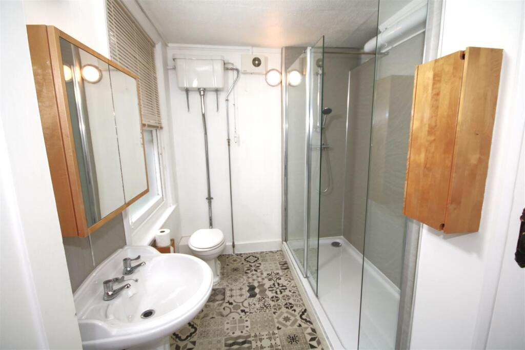 Shower Room a.JPG