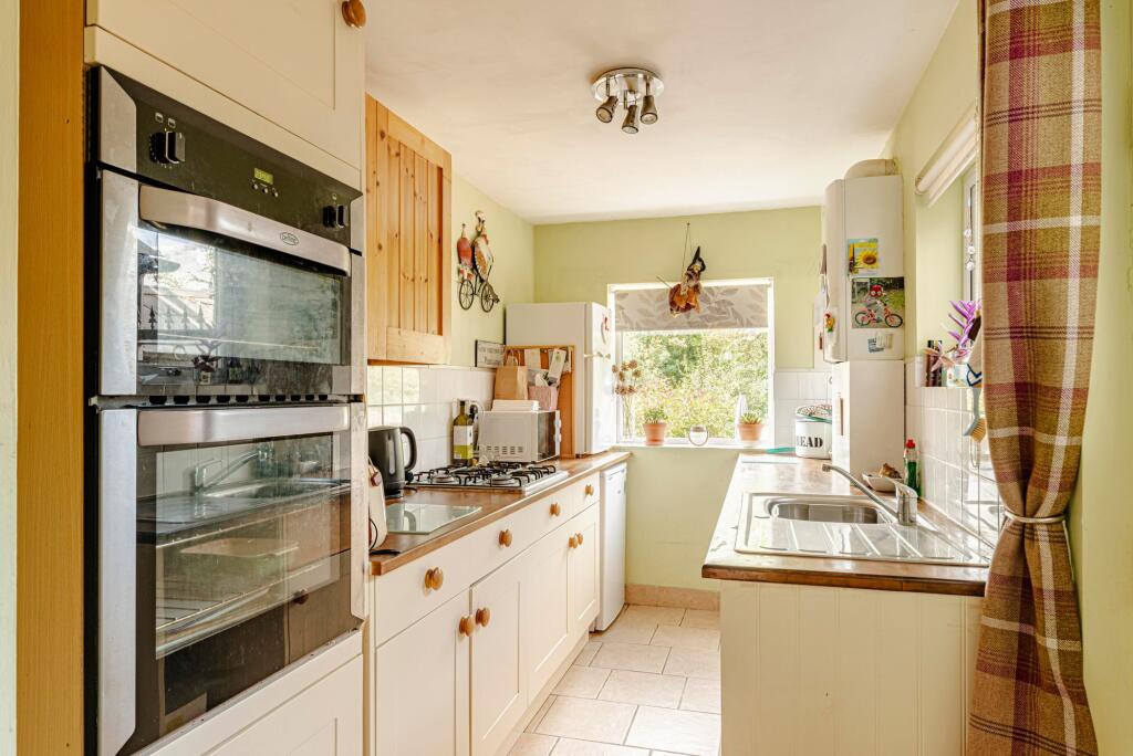 Kitchen (1)