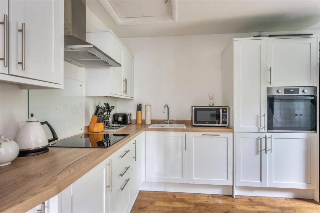 The Cottage - interior high res-20.jpg