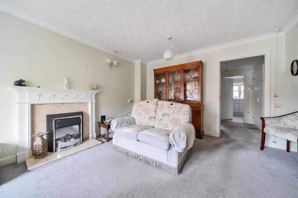Living Room (4)