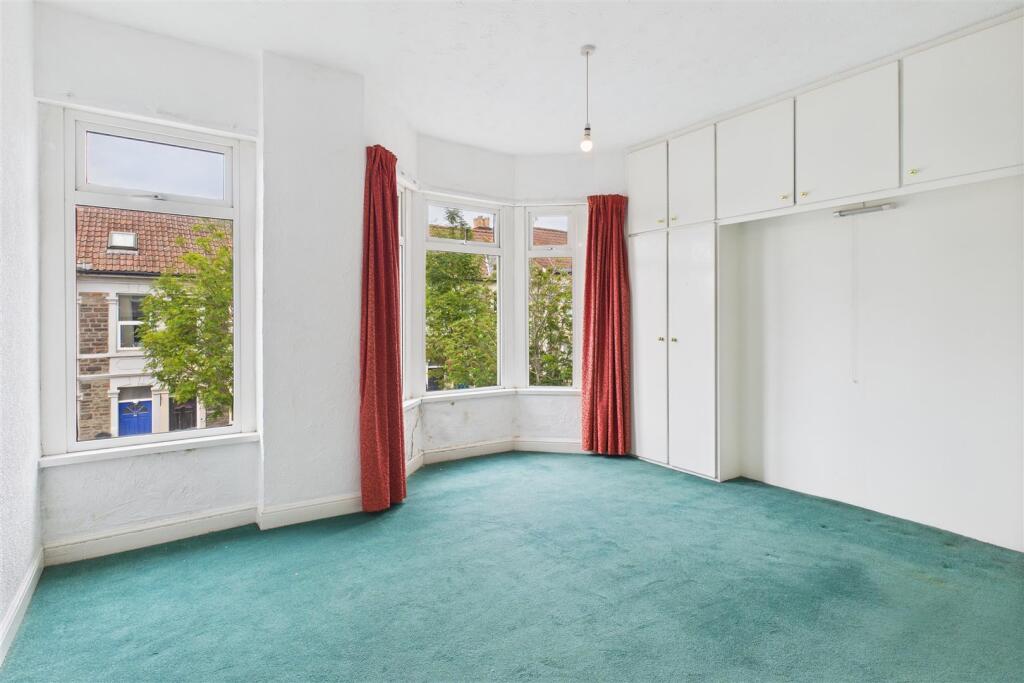 8 Kensington Road, St George, Bristol BS5 7NB | Fr