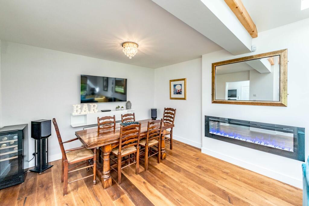 KITCHEN DINER LOUNGE AND SITTING ROOM