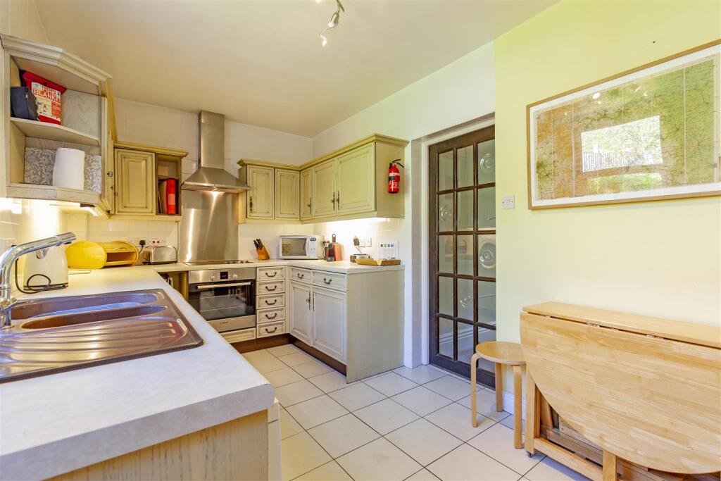 Kitchen-2.jpg