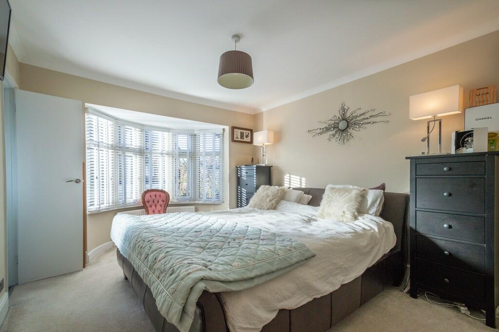 26 Oxford Street-...