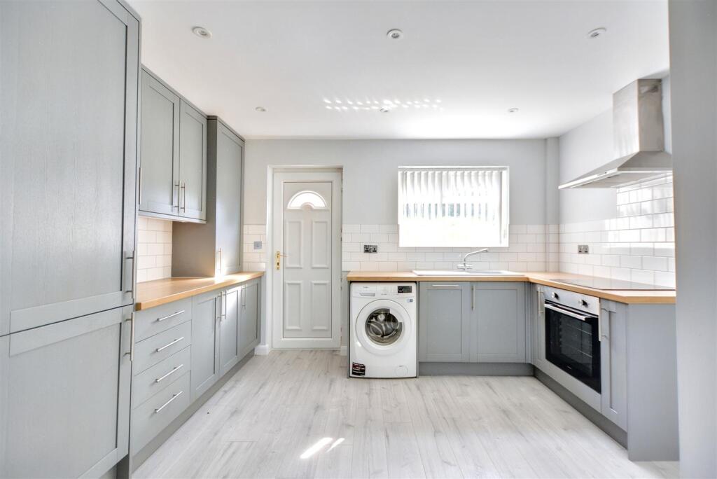 Kitchen_1.jpeg