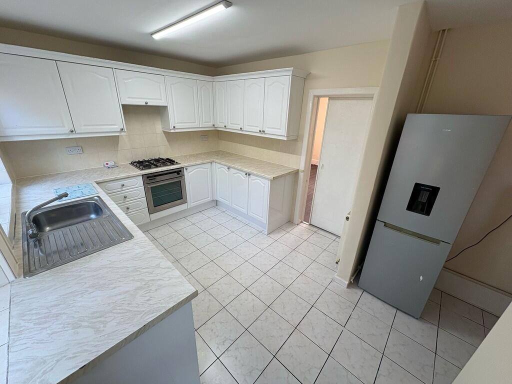 Kitchen 2