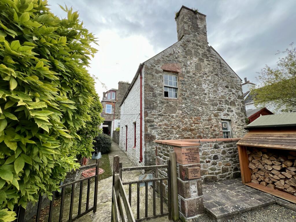 24 High Street, Kirkcudbright - Williamson and Hen