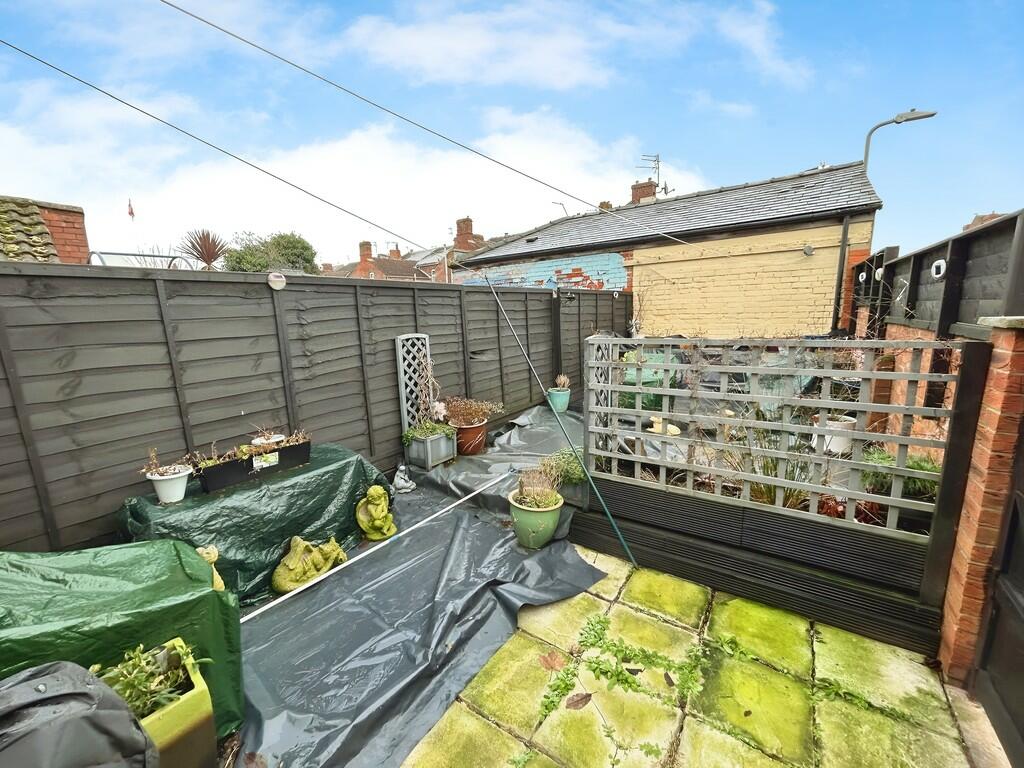 b7c519a7-WhatsApp...