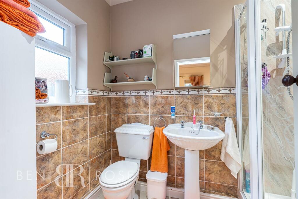 Master Ensuite
