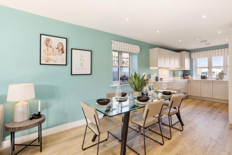 Represents a similar Hill