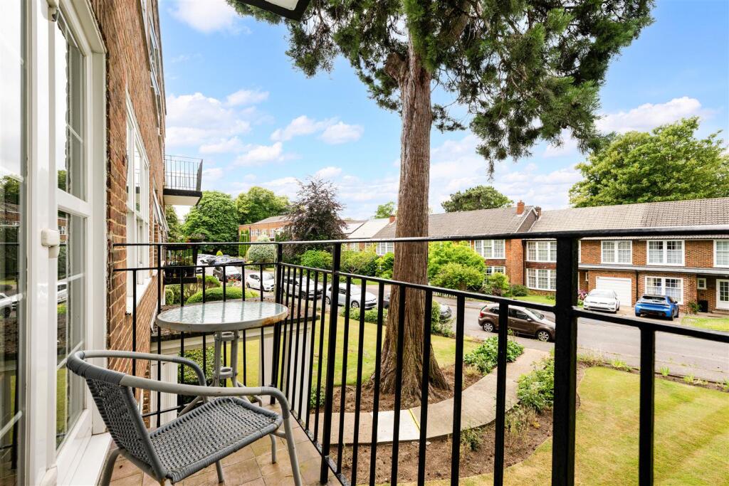 HIGHRIDGE CLOSE (2).jpg