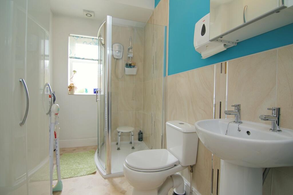Ground Floor Shower