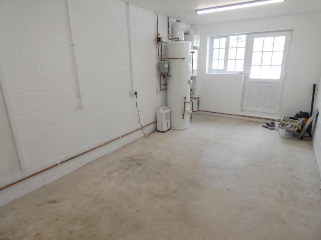 Garage.JPG
