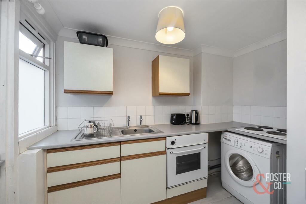 High Street 101 Flat 1-002.jpg