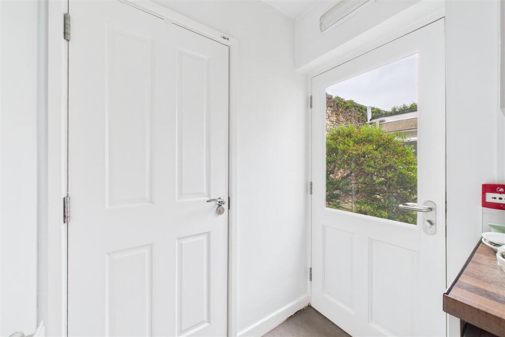 11 Osborne Villas, Kingsdown, Bristol BS2 8BP | Fr