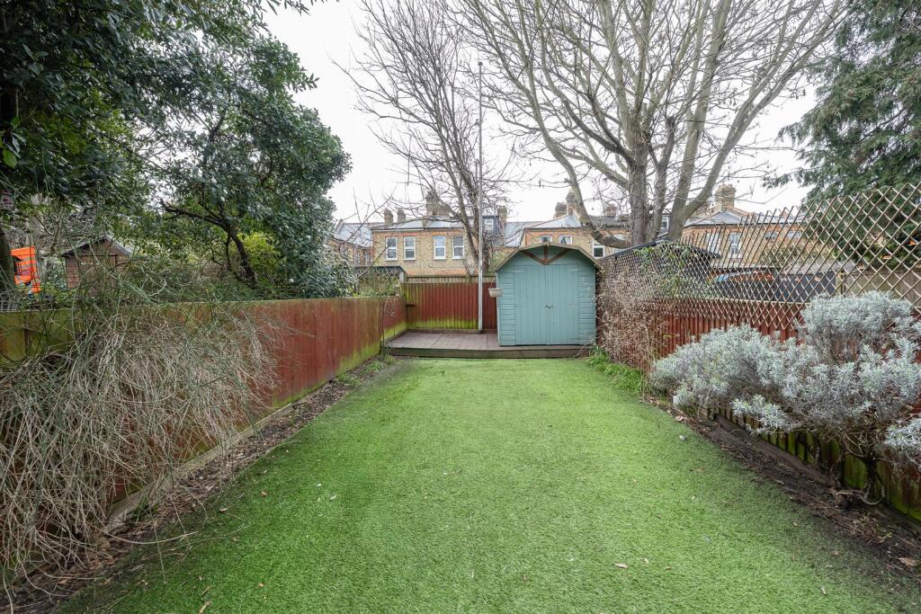 Carr Road E17